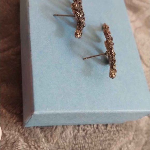 Betsey Johnson Snake Eyes Earrings - Picture 4 of 4